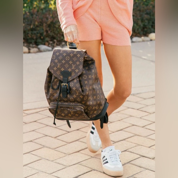 LV Vintage 100% Authentic Louis Vuitton Monogram Canvas Rucksack - Picture 14 of 16